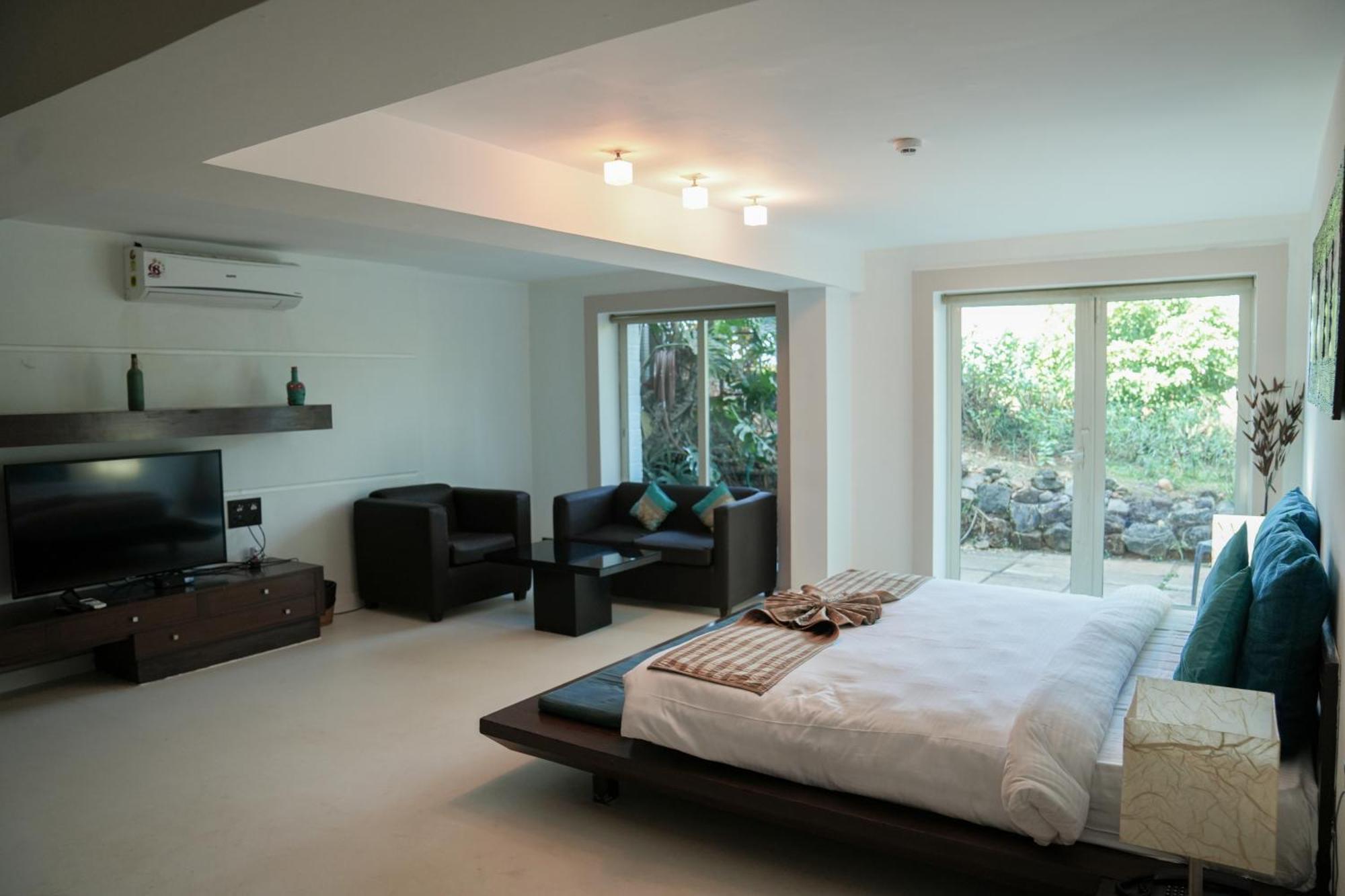 Regenta Beach House Resort, Goa Benaulim Buitenkant foto