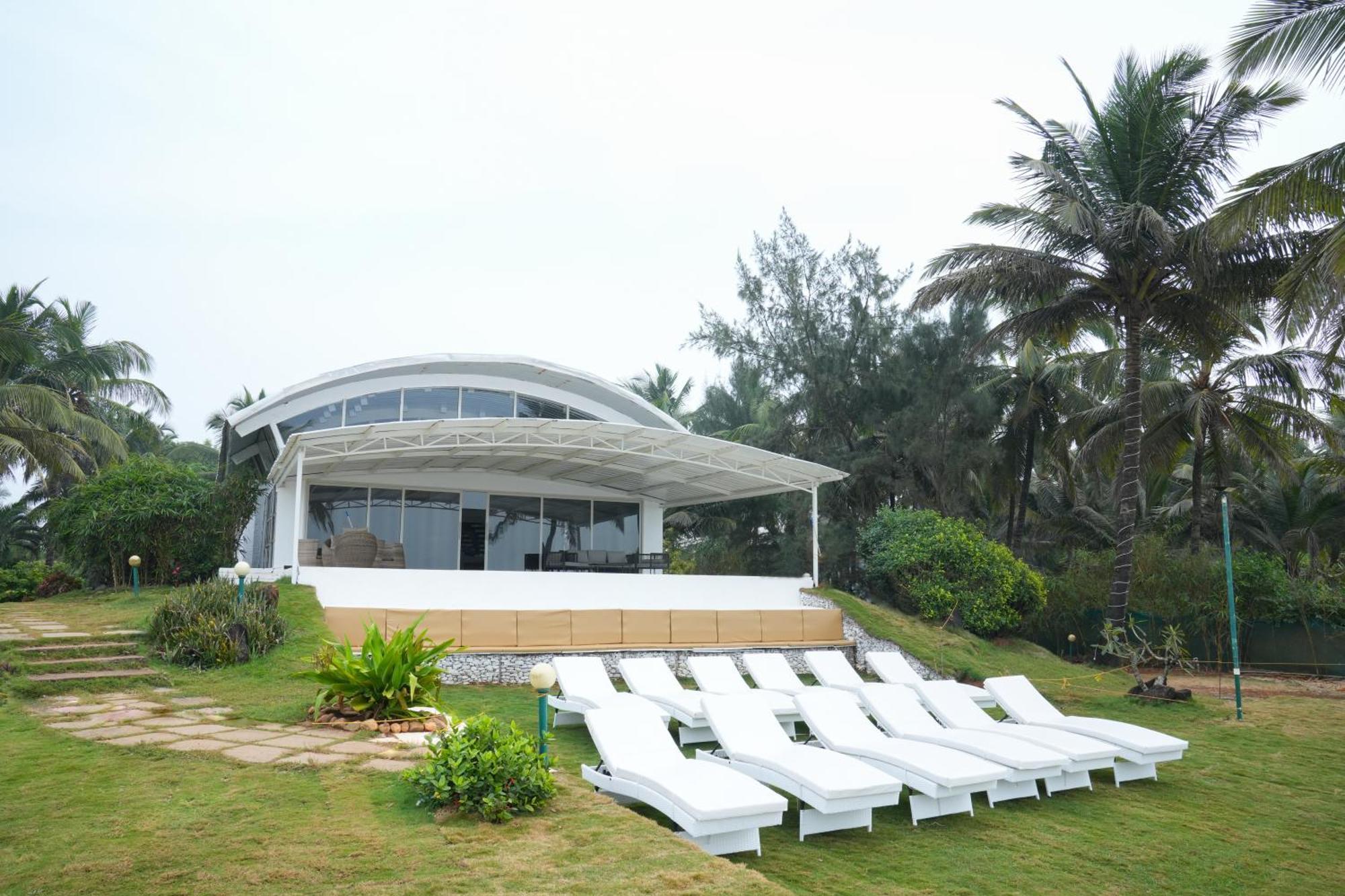 Regenta Beach House Resort, Goa Benaulim Buitenkant foto